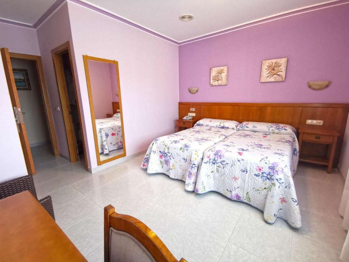 Hotel Linares Poio Esterno foto
