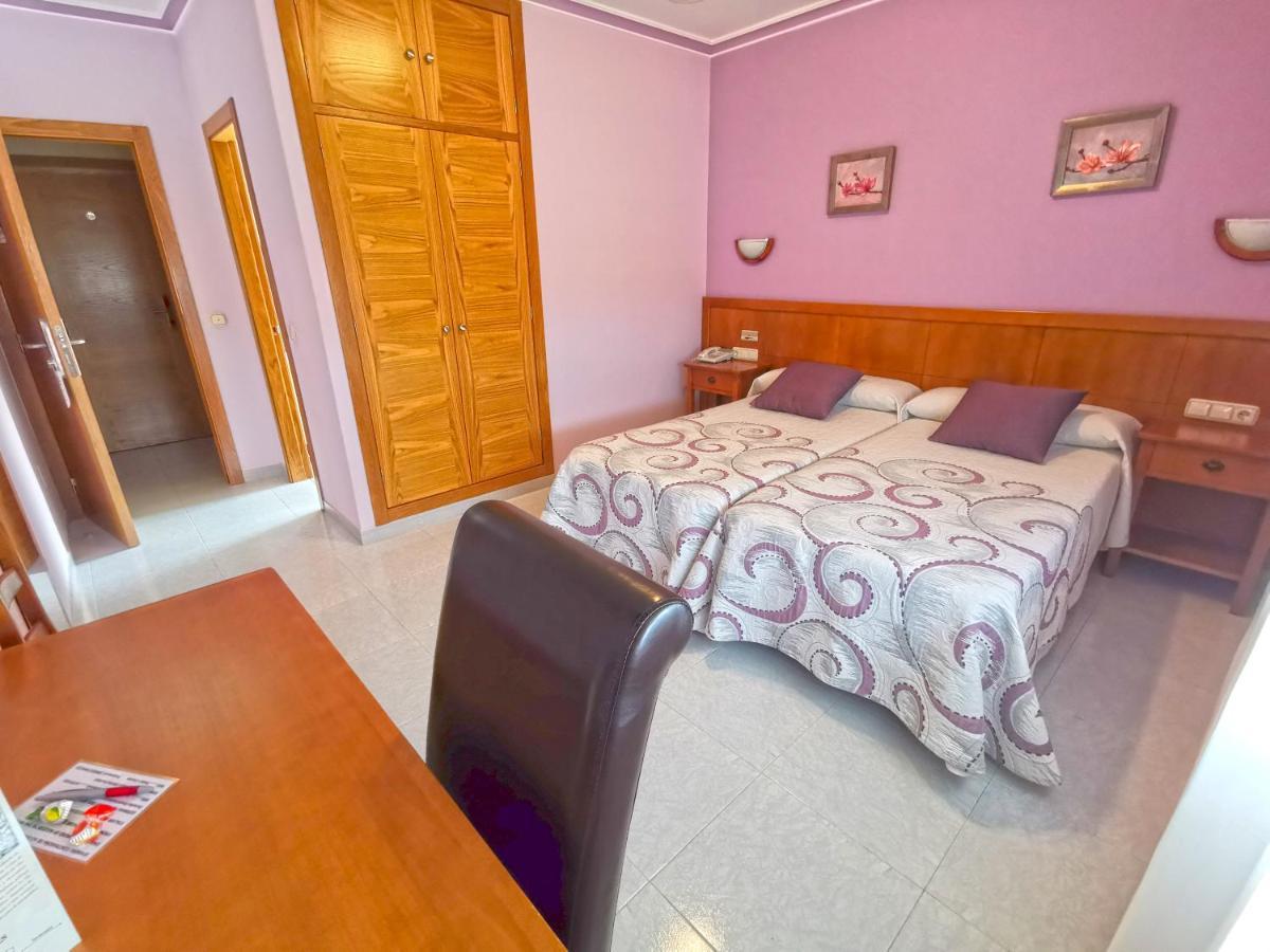 Hotel Linares Poio Esterno foto