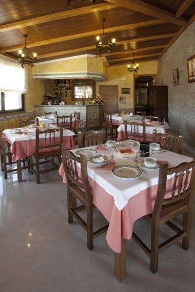 Hotel Linares Poio Esterno foto