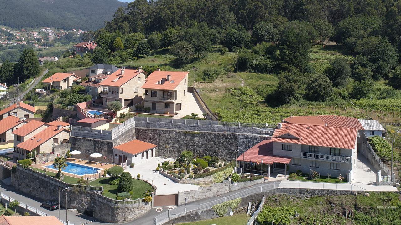 Hotel Linares Poio Esterno foto