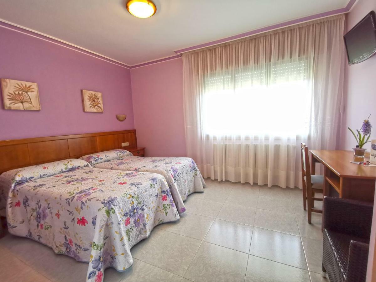 Hotel Linares Poio Esterno foto